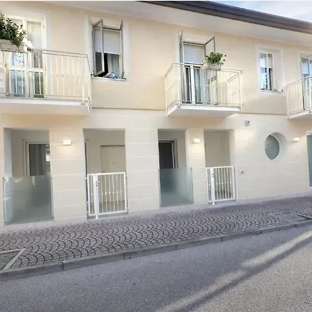 Armonia Luxury Lägenhet Caorle